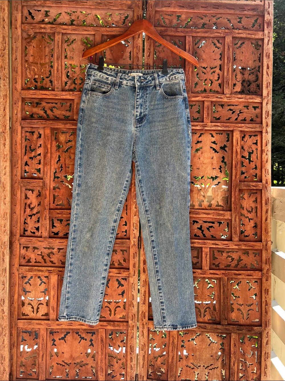 PacSun Mom High-Rise Straight Leg Jeans in Light Blue